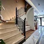 Boutique Empire Of Martin Hotel