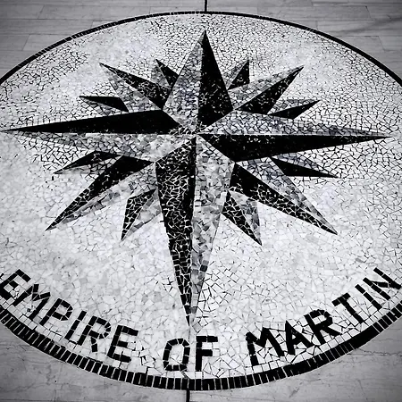 Boutique Empire Of Martin 4* ジロカストラ