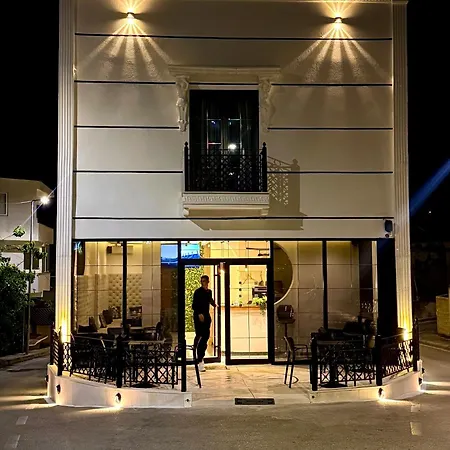Hotel Boutique Empire Of Martin 4*
