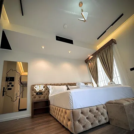 Boutique Empire Of Martin Hotel Gjirokastër