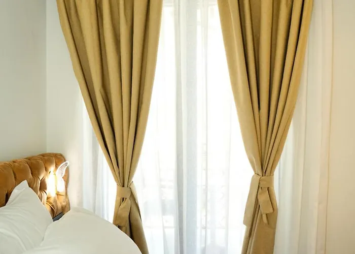 Boutique Empire Of Martin Gjirokaster