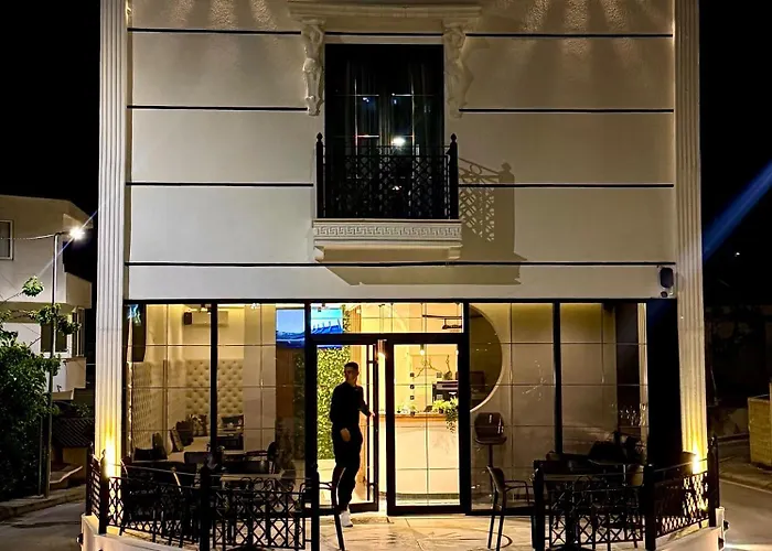 Hotel Boutique Empire Of Martin 4*